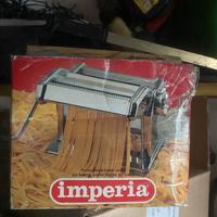 Macchina tira pasta imperia