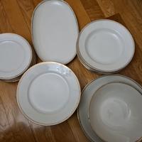 Servizio piatti Bavaria bordo oro