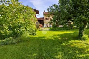CASA SEMINDIPENDENTE A VAUDA CANAVESE