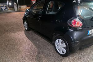 Toyota aygo 1.0 benzina