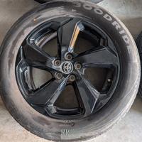 cerchi gomme Toyota rav 4 style