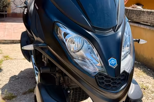 PIAGGIO MP3 300 HPE SPORT-2021-OTTIME COND