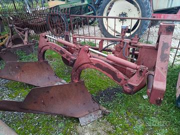 Aratro bivomere idropneumatico CALA'