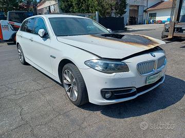 Musata anteriore BMW 520 D X Drive Touring  2013