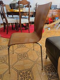 2 sedie moderne in legno curvato