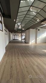 Immobile di 357 m² con 1 locale a Dozza