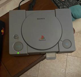 Ps1 con 1 memory card e 3 joystick