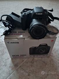 Canon EOS 200D 