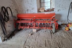 seminatrice da frumento kuhn nodet