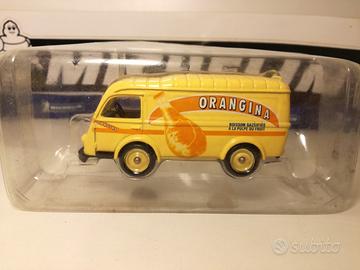 Modellino Furgoncino RENAULT KG.1,0 ORANGINA