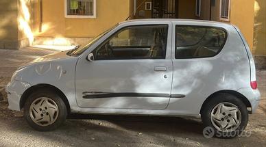 FIAT 600