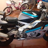 Honda CBR 400 RR