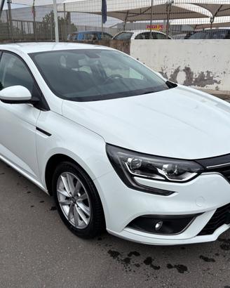 Renault Megane Mégane dCi 8V 110 CV s.t.u.p.e.n.d.