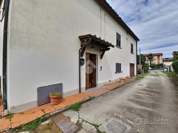 CASA INDIPENDENTE A AREZZO