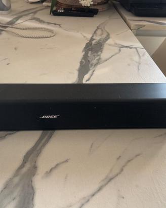Soundbar bose.