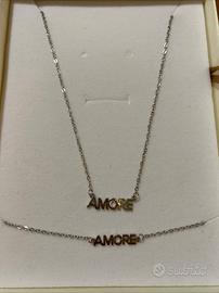 Set collana e bracciale con scritta “Amore”