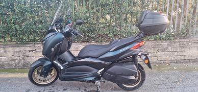 XMAX  300 TECH MAX