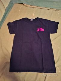 T-shirt nera 