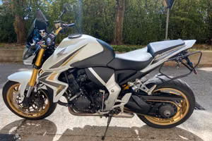 Cb1000r
