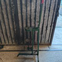 tappatrice per tappi di sughero