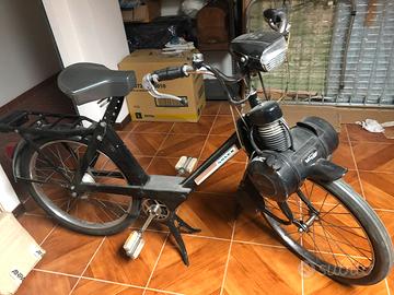 Celebre Velosolex (o comunemente Solex)