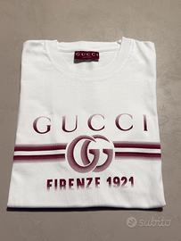 T-shirt Gucci logo