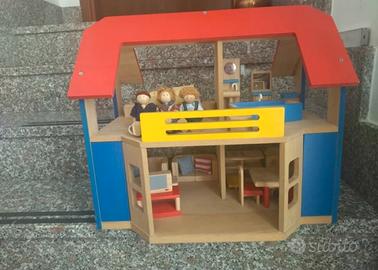Casetta bambole in legno completa