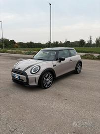 Mini cooper 3 p benzina yours automatica