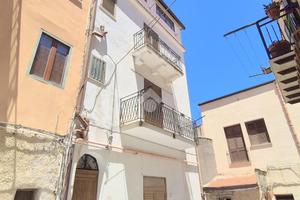 MONOLOCALE A ALTOFONTE