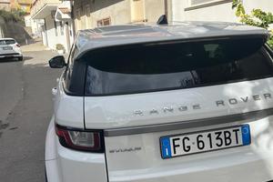 Range rover evoque