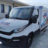 Iveco Daily 35S11 E5 con furgone Frigo