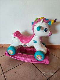 Unicorno Cavalcabile Dondolo Clementoni