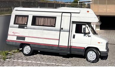 Camper Arca 92 376 anno 90 km 67000
