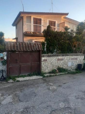 Baia verde villa ristrutturata e giardino di 400 m