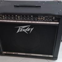 Amplificatore più chitarra