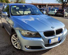 BMW 320i Touring Futura - 2010