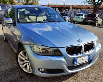 BMW 320i Touring Futura - 2010