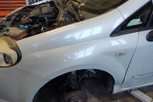Parafango sinistro FIAT GRANDE PUNTO EVO del 2011