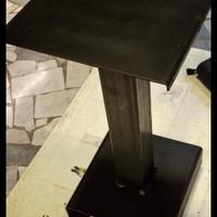 Piedini per casse stereo per cada