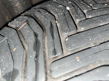 4 x Michelin Crossclimate 205/55/16 94V