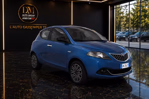 Lancia Ypsilon 1.0 FireFly 5 porte S&S Hybrid Gold