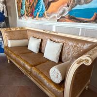 Mobili classici per salotto