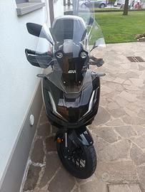 Honda ADV350 Giugno 2025