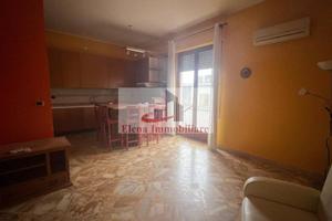Appartamento di 200 m² con più di 5 locali e box a