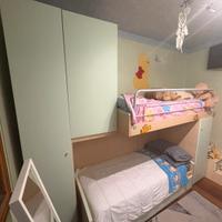 Cameretta completa con letto a castello in legno