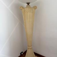 Piantana stile gotico 