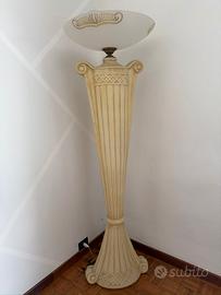 Piantana stile gotico 