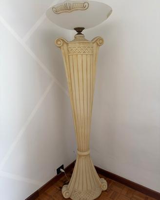 Piantana stile gotico 