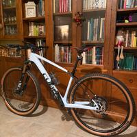 Cube Elite Pro C62 carbonio