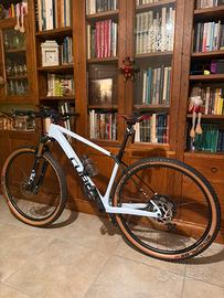 Cube Elite Pro C62 carbonio